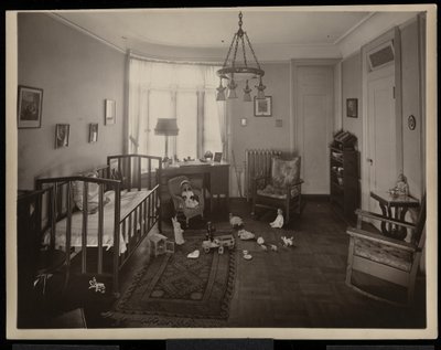 La camera di un bambino nella residenza A.C. Cronin, 1915-16 da Byron Company